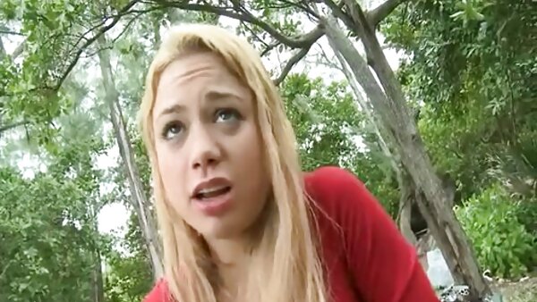 Die freie pornofilme blonde Süße Avril Hall wird von hinten gefickt, bevor sie den Schwanz reitet